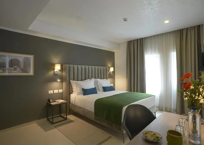 Maia Hotel Suites